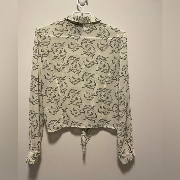 EUC Lola’s Room sheer blouse - Picture 4 of 4